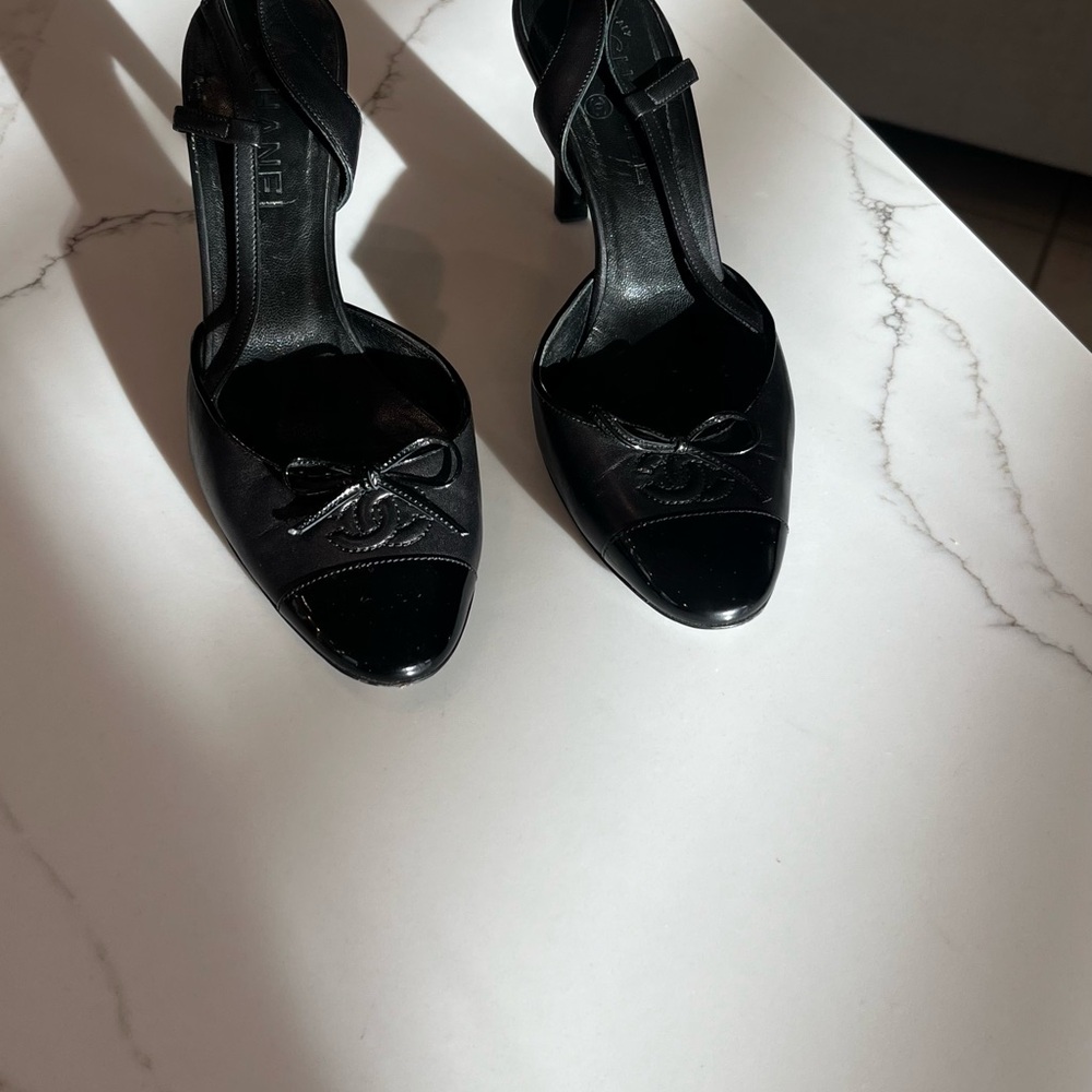 Elegant Black Women's Shoes
